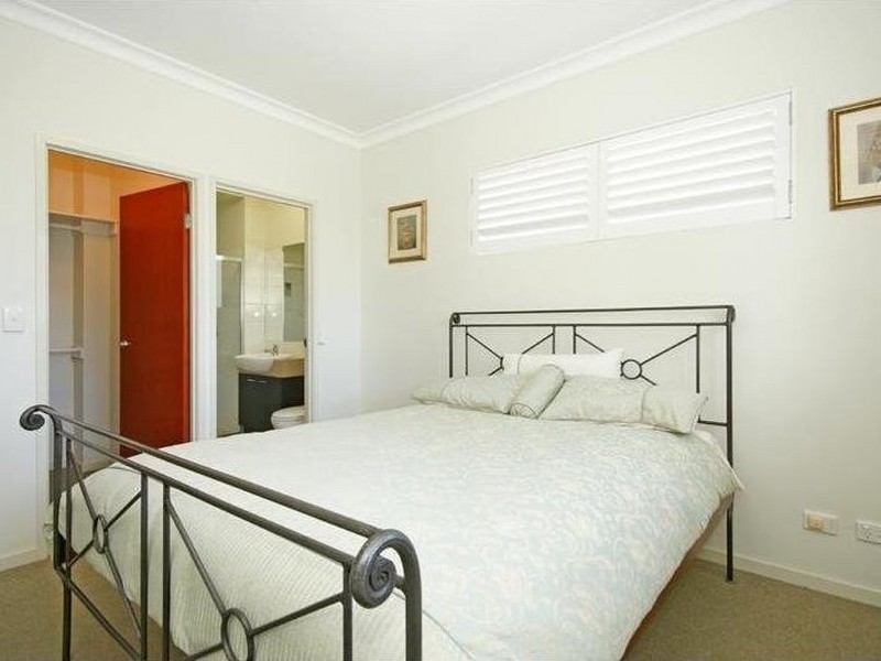 3/3 Indooroopilly Street, Dutton Park QLD 4102