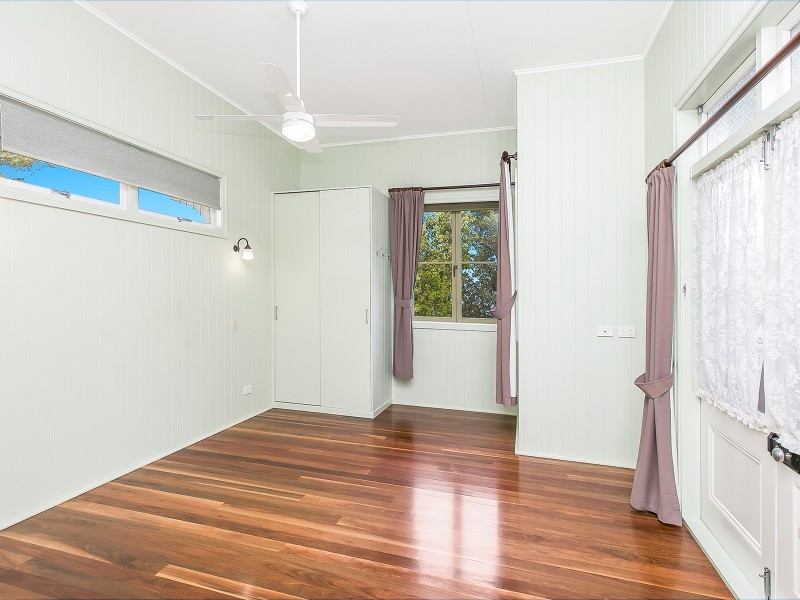 16 Killarney Street, Yeronga QLD 4104