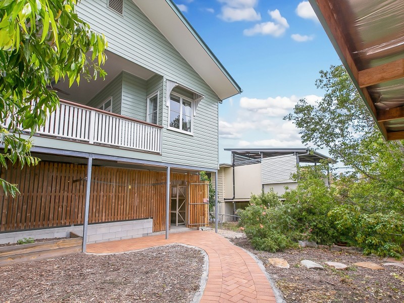 16 Killarney Street, Yeronga QLD 4104