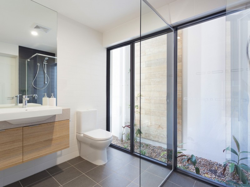 2/19 Eversley Terrace, Yeronga QLD 4104