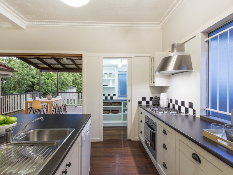 96 Hansen Street, Moorooka QLD 4105