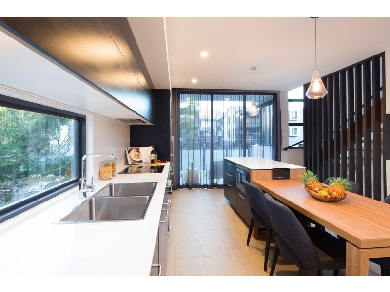 9/37 Latimer Street, Holland Park QLD 4121