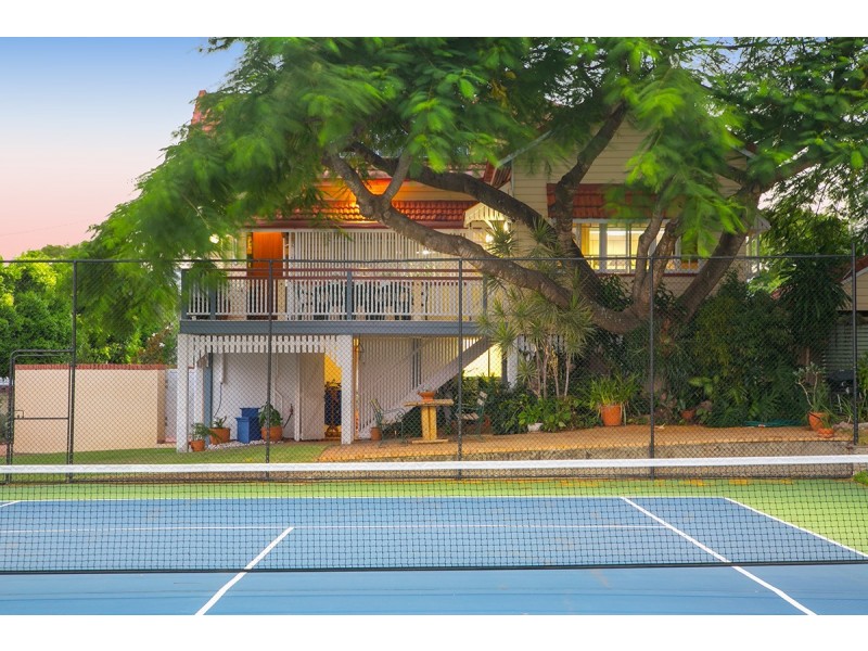 91 Ashby Street, Fairfield QLD 4103