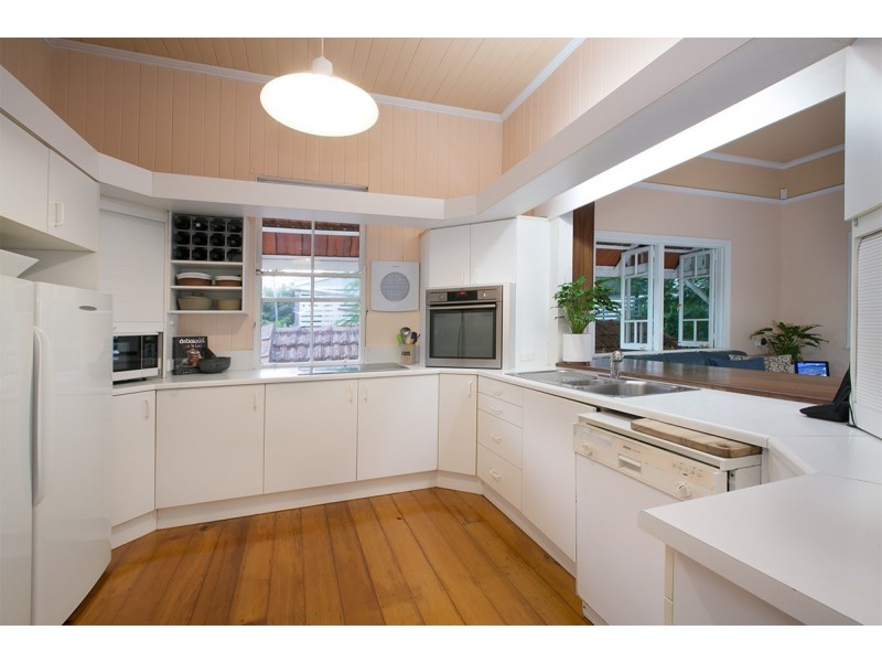 91 Ashby Street, Fairfield QLD 4103