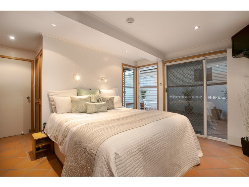 91 Ashby Street, Fairfield QLD 4103