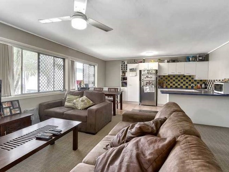 3/5 Curwen Terrace, Chermside QLD 4032