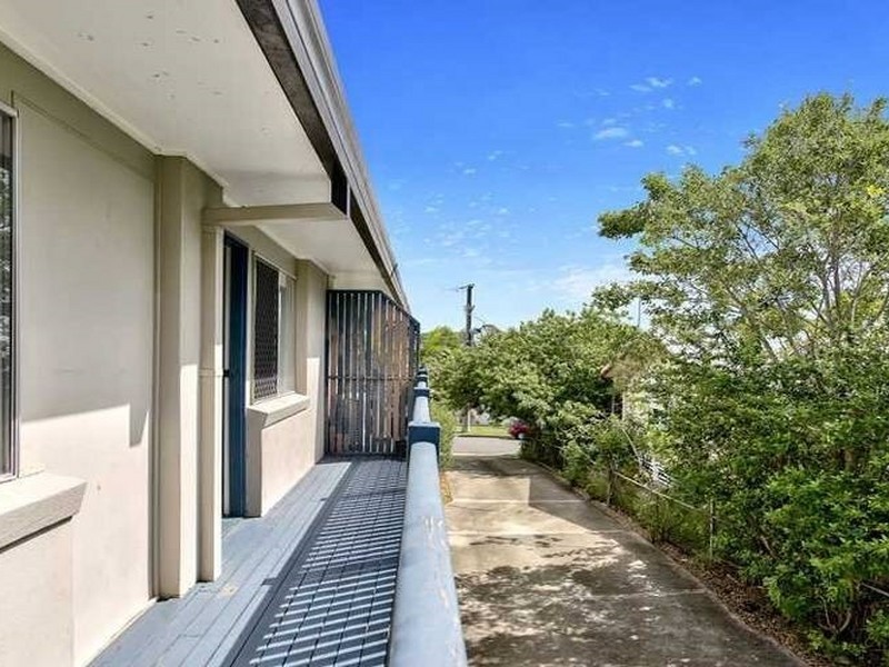 3/5 Curwen Terrace, Chermside QLD 4032