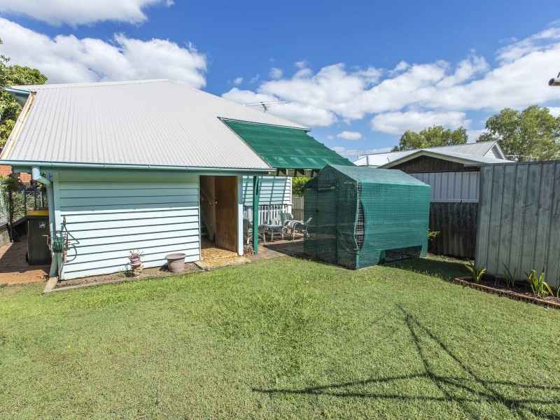 8 Brier Street, Moorooka QLD 4105