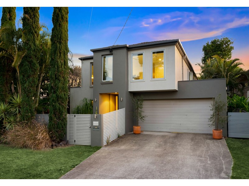 11 Turley Street, Fairfield QLD 4103