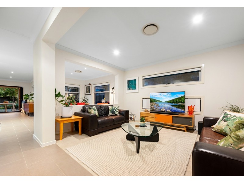 11 Turley Street, Fairfield QLD 4103