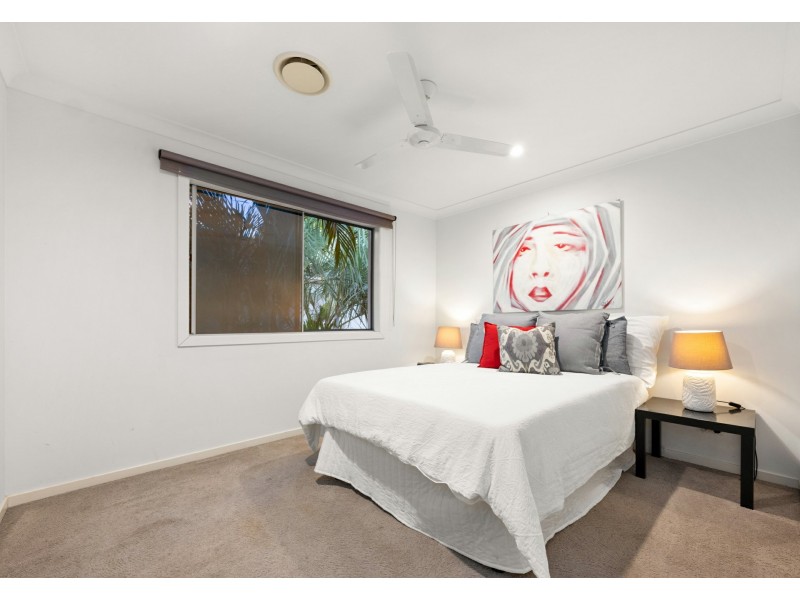 11 Turley Street, Fairfield QLD 4103