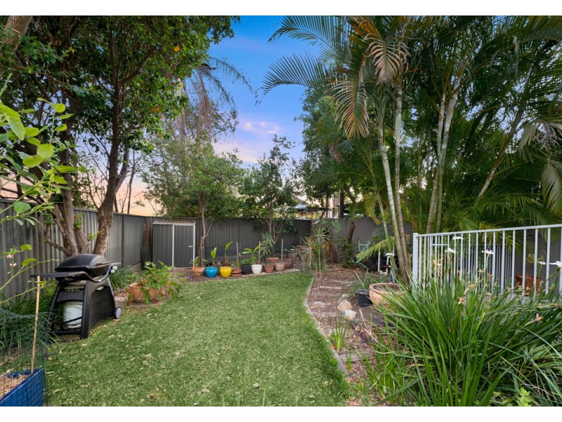 11 Turley Street, Fairfield QLD 4103
