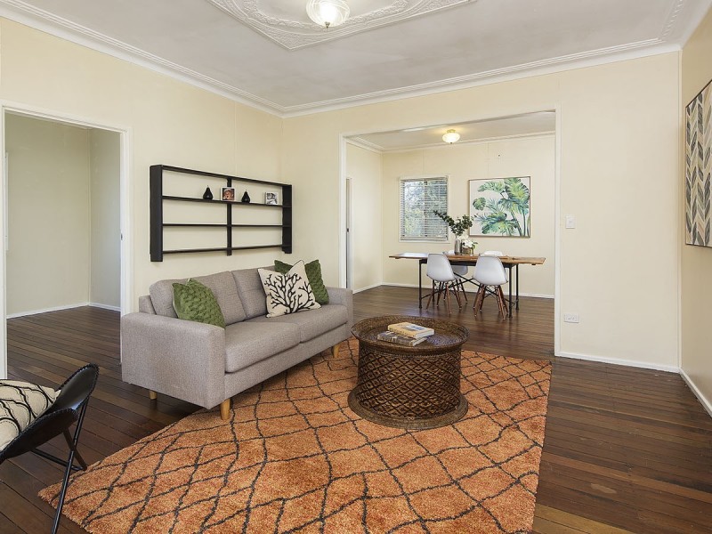 11 Moolabin Crescent, Yeerongpilly QLD 4105