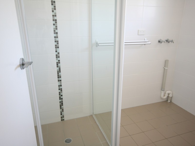 2/7 Woodville Place, Annerley QLD 4103