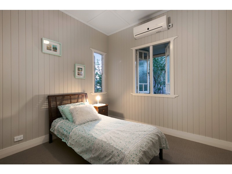 11 Hunter Street, Greenslopes QLD 4120