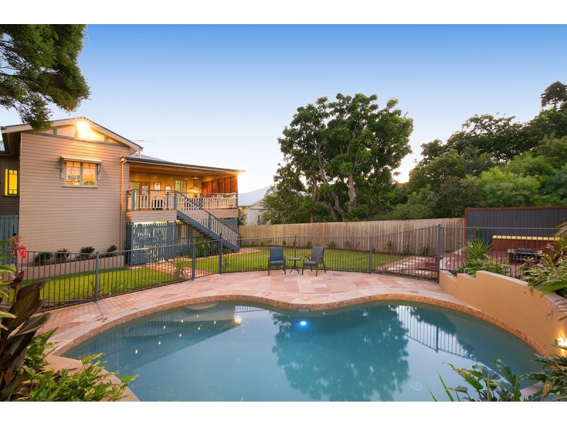 11 Hunter Street, Greenslopes QLD 4120