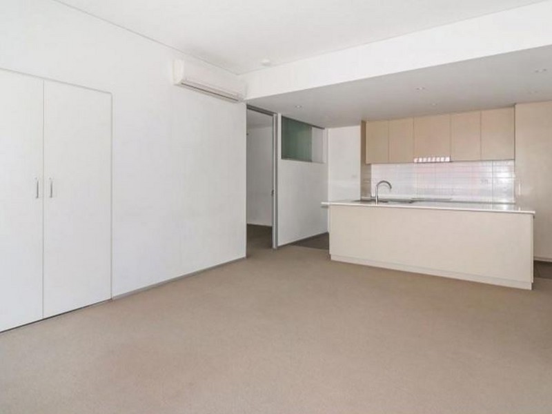Unit 501/77 Jurgens Street, Woolloongabba QLD 4102
