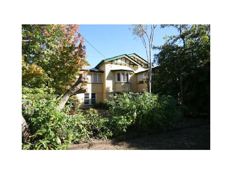 44 School Road, Yeronga QLD 4104