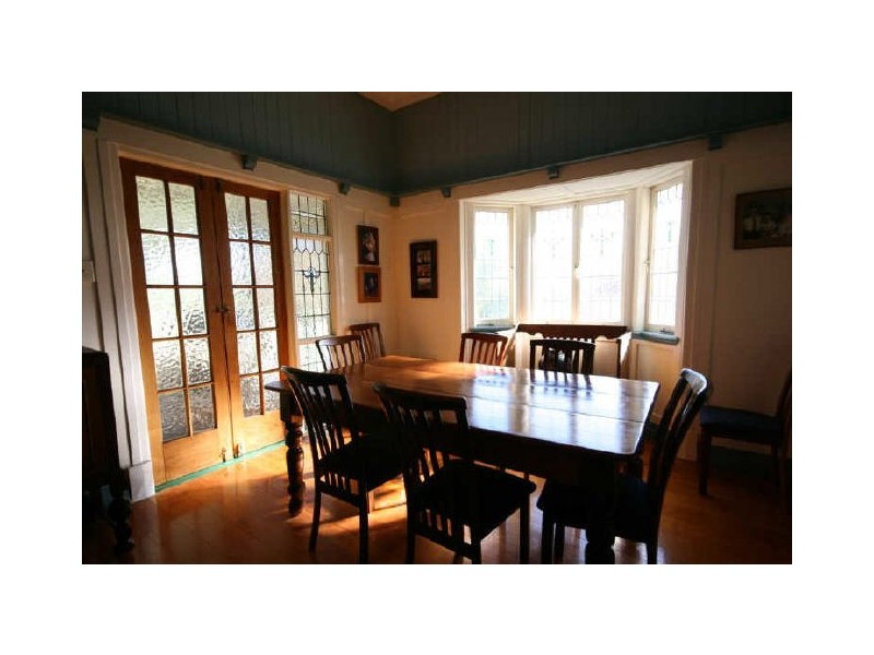 44 School Road, Yeronga QLD 4104