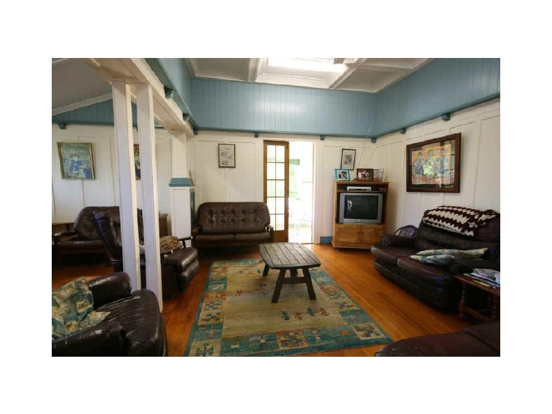 44 School Road, Yeronga QLD 4104