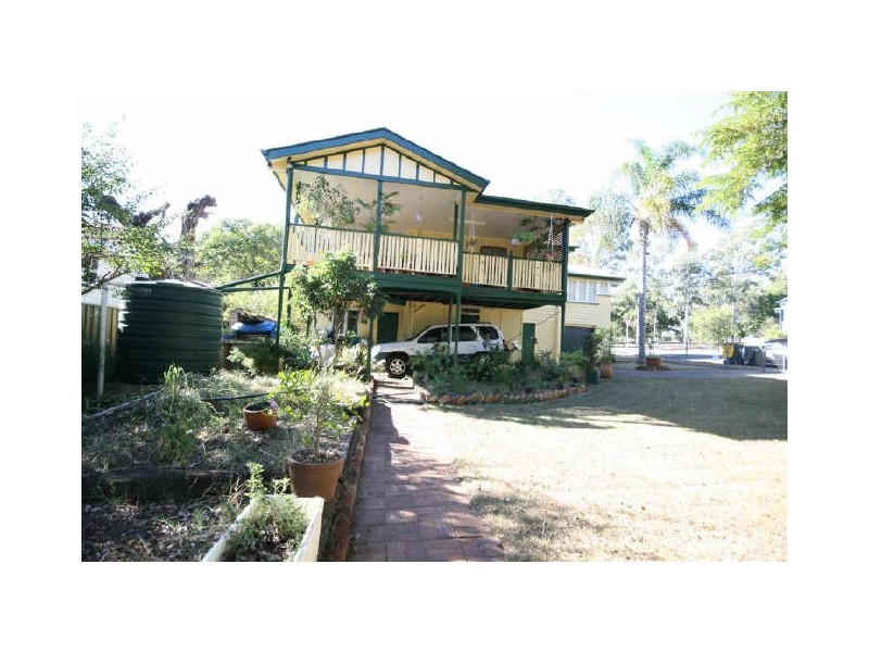 44 School Road, Yeronga QLD 4104