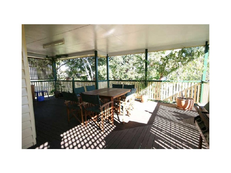 44 School Road, Yeronga QLD 4104