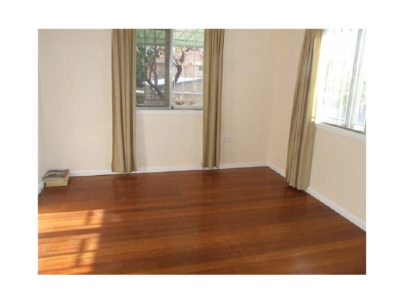 15 Kogarah Street, Tarragindi QLD 4121