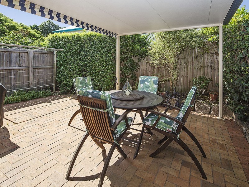 23 Brougham Street, Fairfield QLD 4103