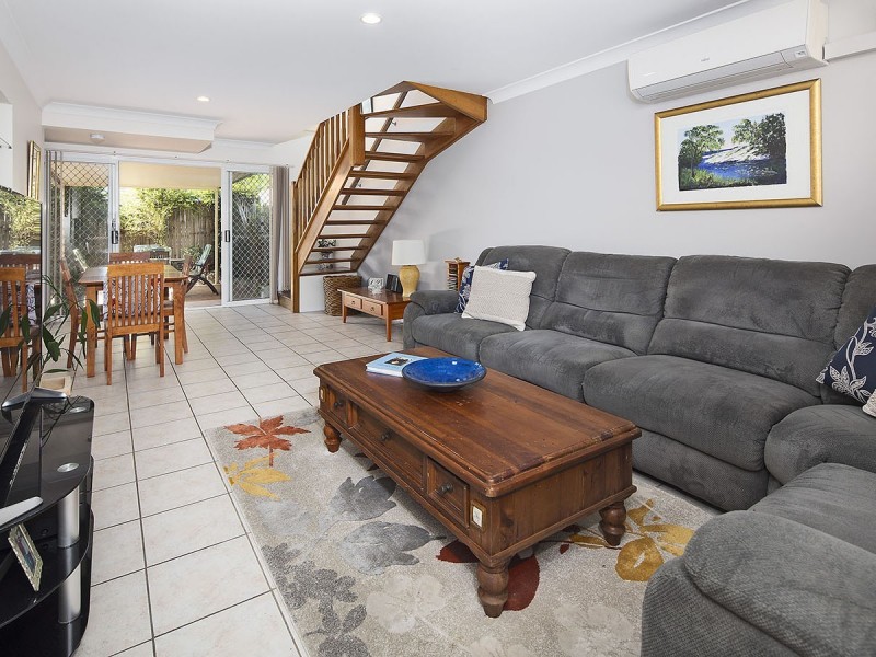 23 Brougham Street, Fairfield QLD 4103