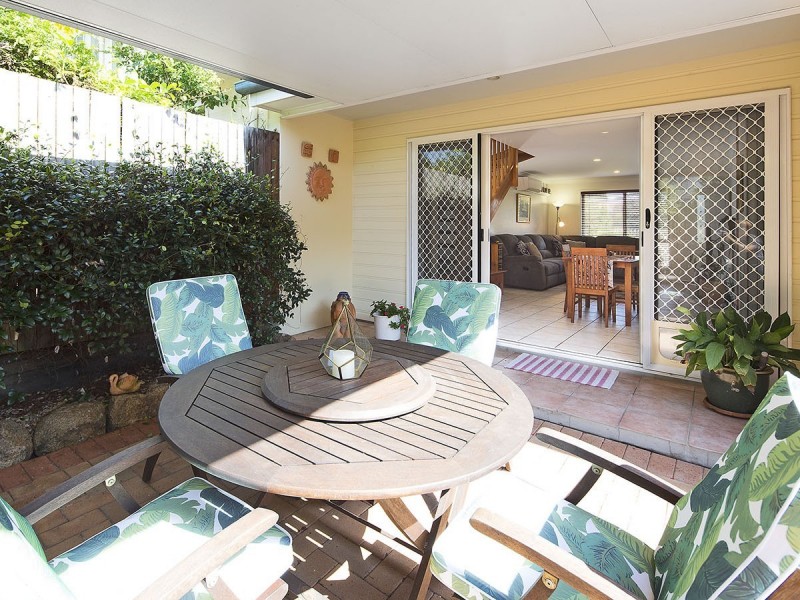 23 Brougham Street, Fairfield QLD 4103