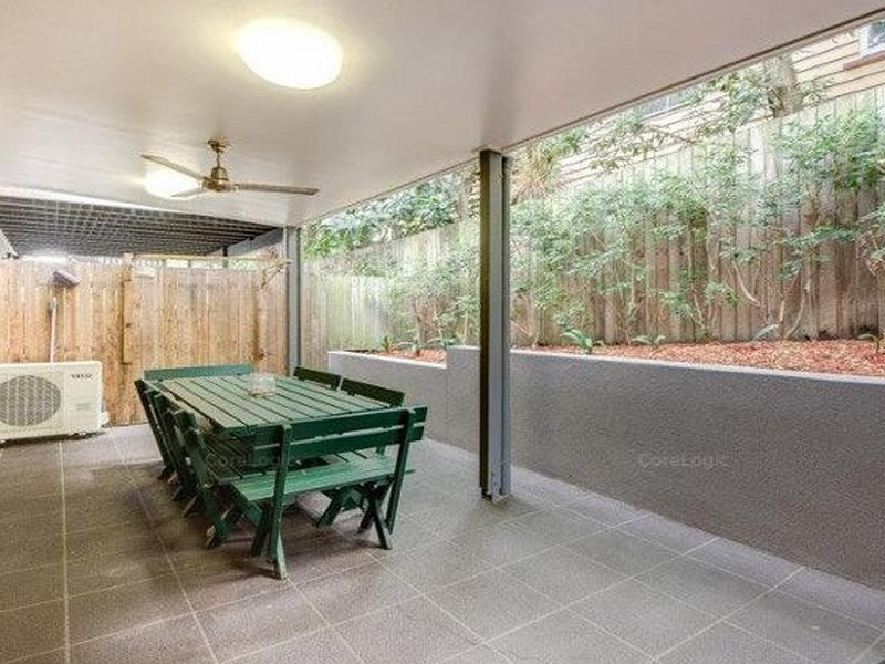 Unit 1/15 Clara Street, Annerley QLD 4103