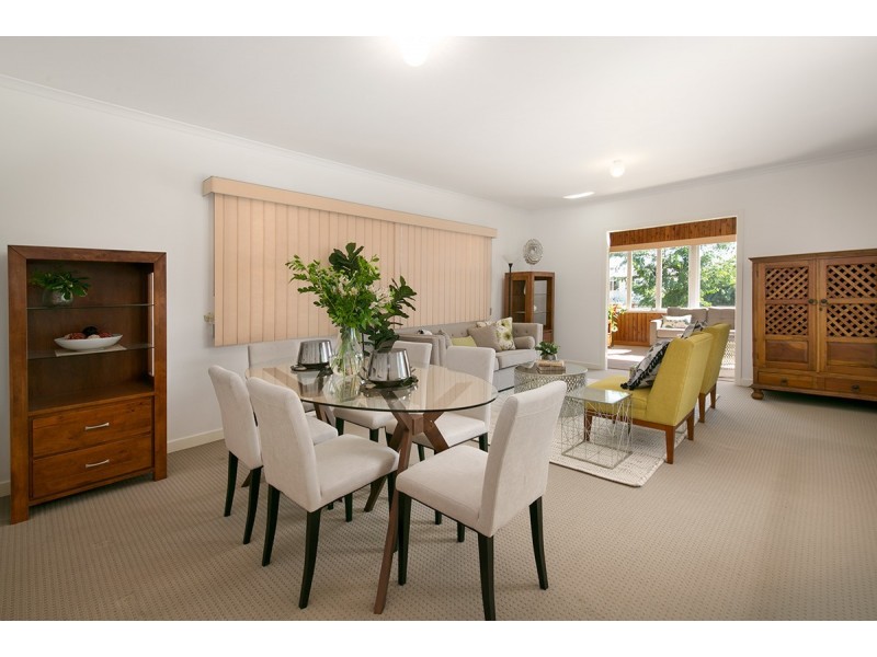 16 Diane Street, Yeronga QLD 4104