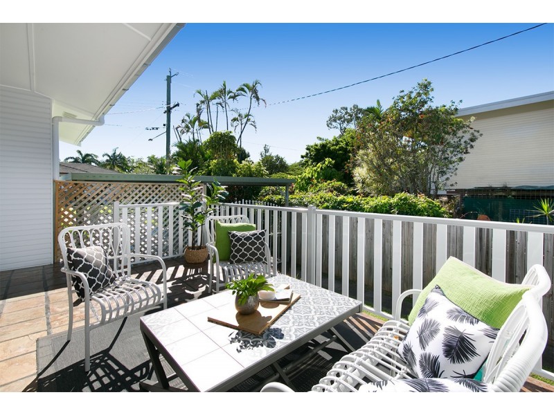 16 Diane Street, Yeronga QLD 4104