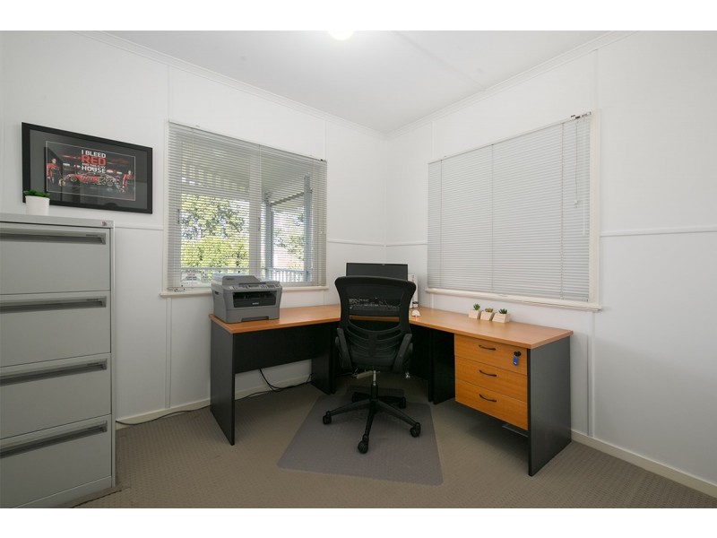 16 Diane Street, Yeronga QLD 4104