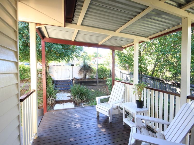 43 Cape Street, Holland Park QLD 4121