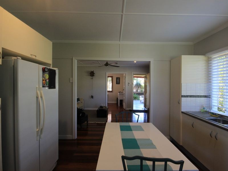 43 Cape Street, Holland Park QLD 4121