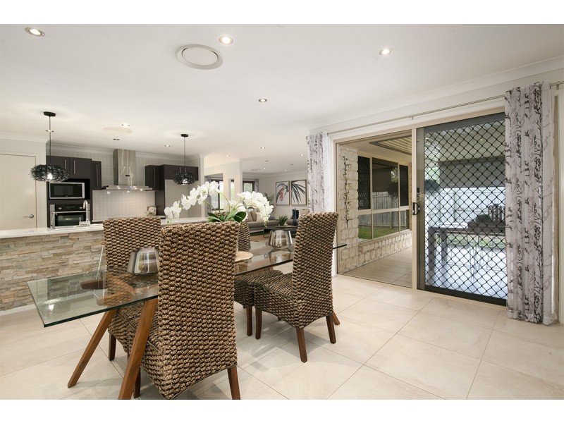 15 Bridgewater Close, Drewvale QLD 4116