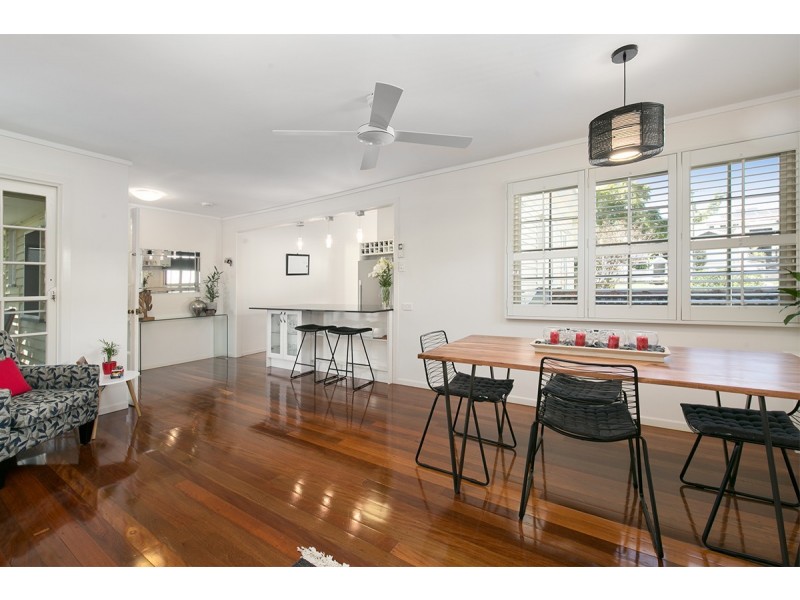 61 Turner Avenue, Fairfield QLD 4103