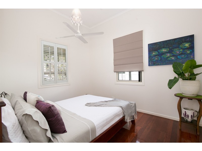 61 Turner Avenue, Fairfield QLD 4103