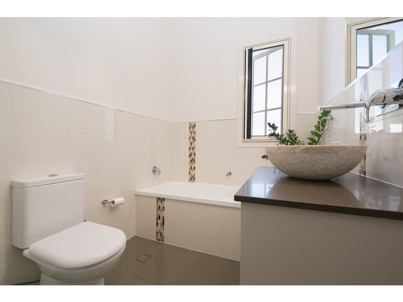 61 Turner Avenue, Fairfield QLD 4103