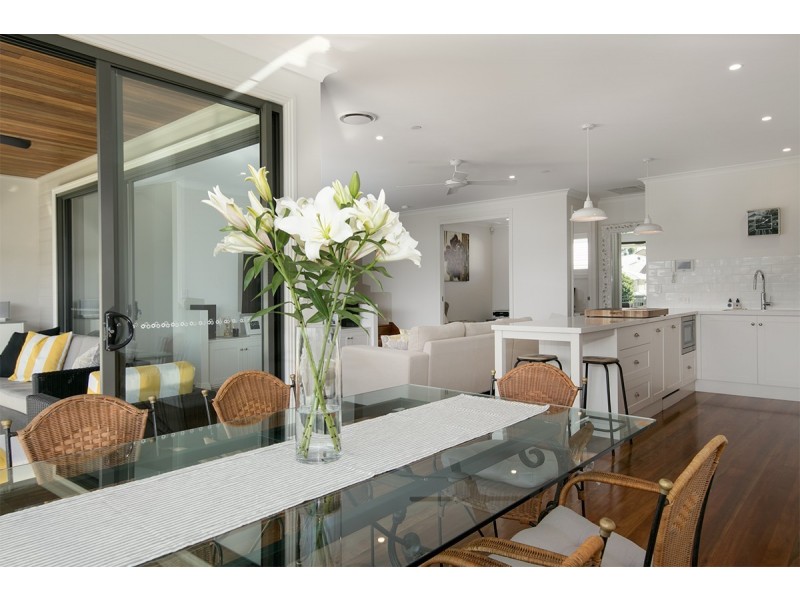 2/11 Simon Street, Yeronga QLD 4104