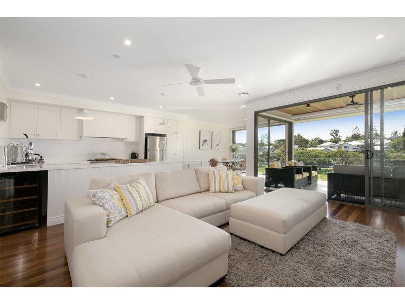 2/11 Simon Street, Yeronga QLD 4104