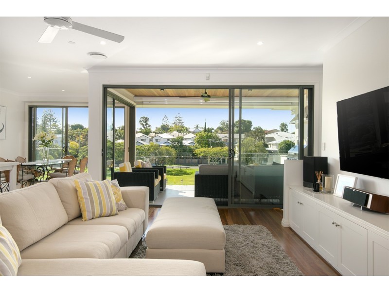 2/11 Simon Street, Yeronga QLD 4104