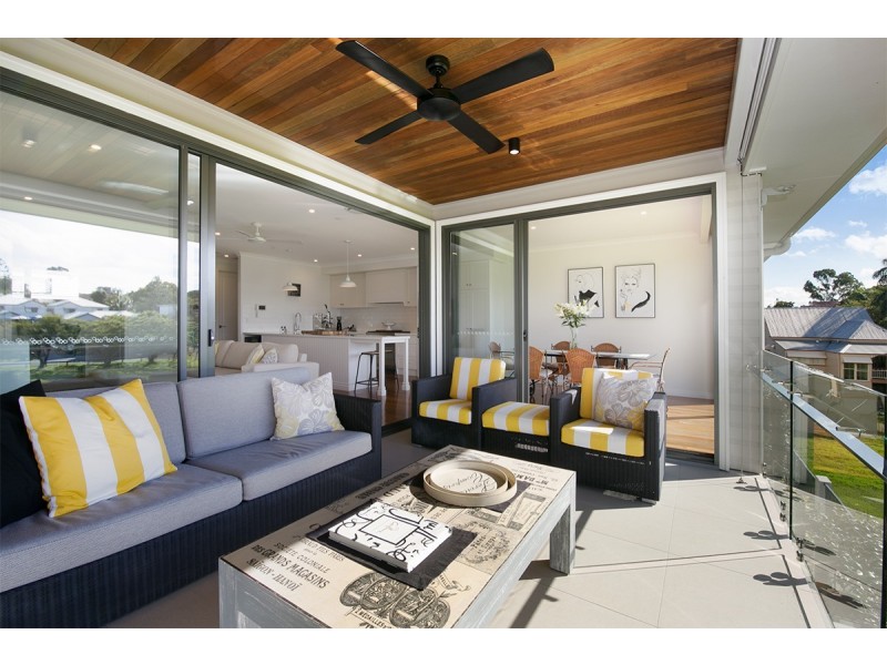 2/11 Simon Street, Yeronga QLD 4104