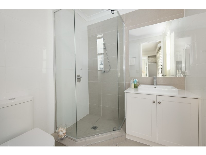 2/11 Simon Street, Yeronga QLD 4104