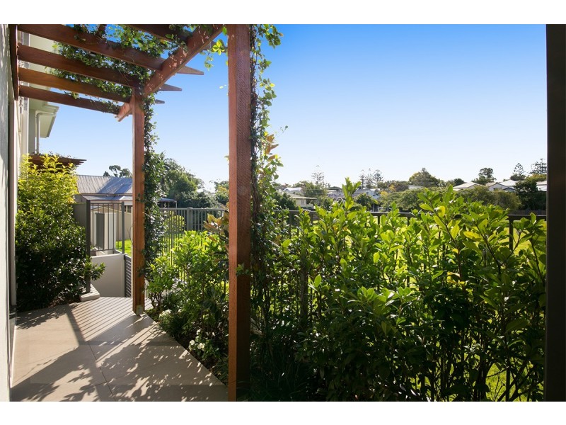 2/11 Simon Street, Yeronga QLD 4104