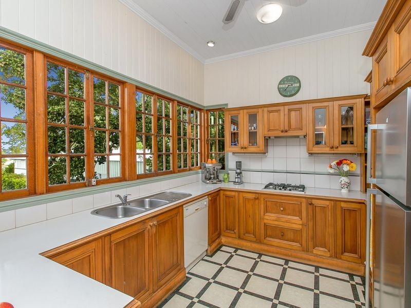 55 Green Street, Yeerongpilly QLD 4105