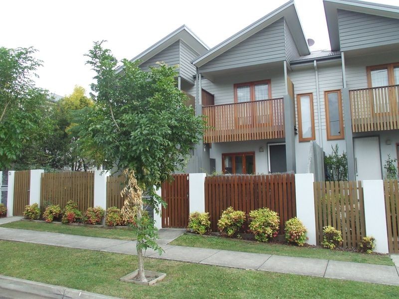 2/25 Christensen Street, Yeronga QLD 4104