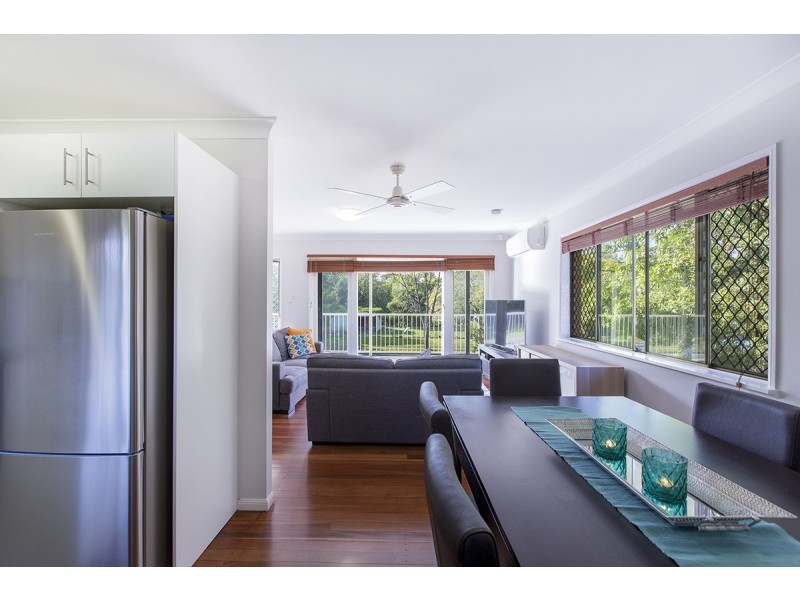 121 Home Street, Fairfield QLD 4103