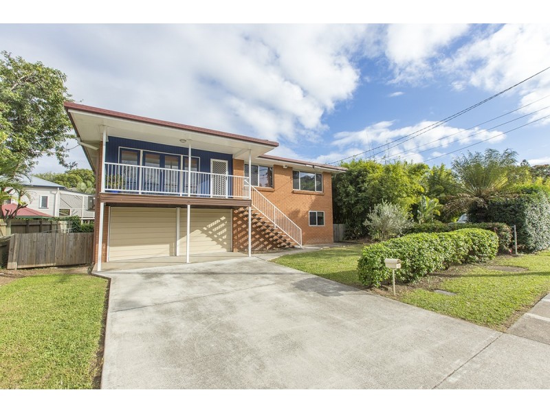 121 Home Street, Fairfield QLD 4103